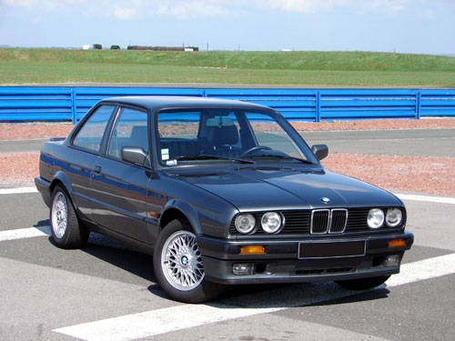 BMW Srie 3 325is e30