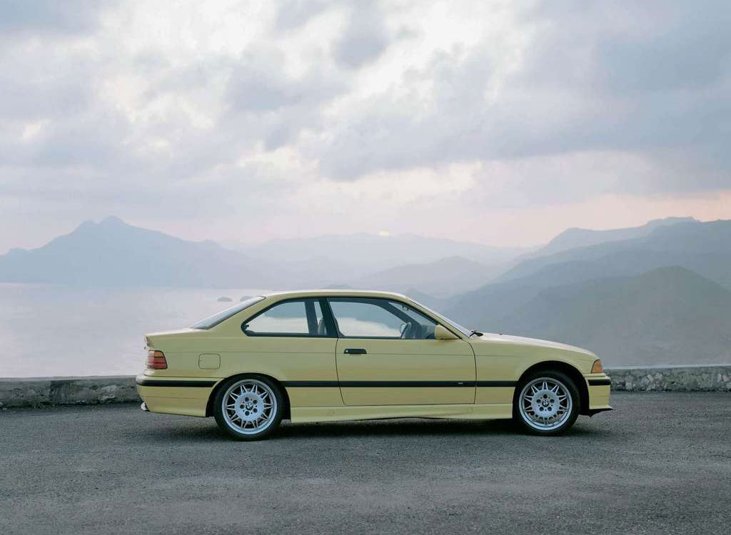 photo BMW-M3-COUPE 1992 3