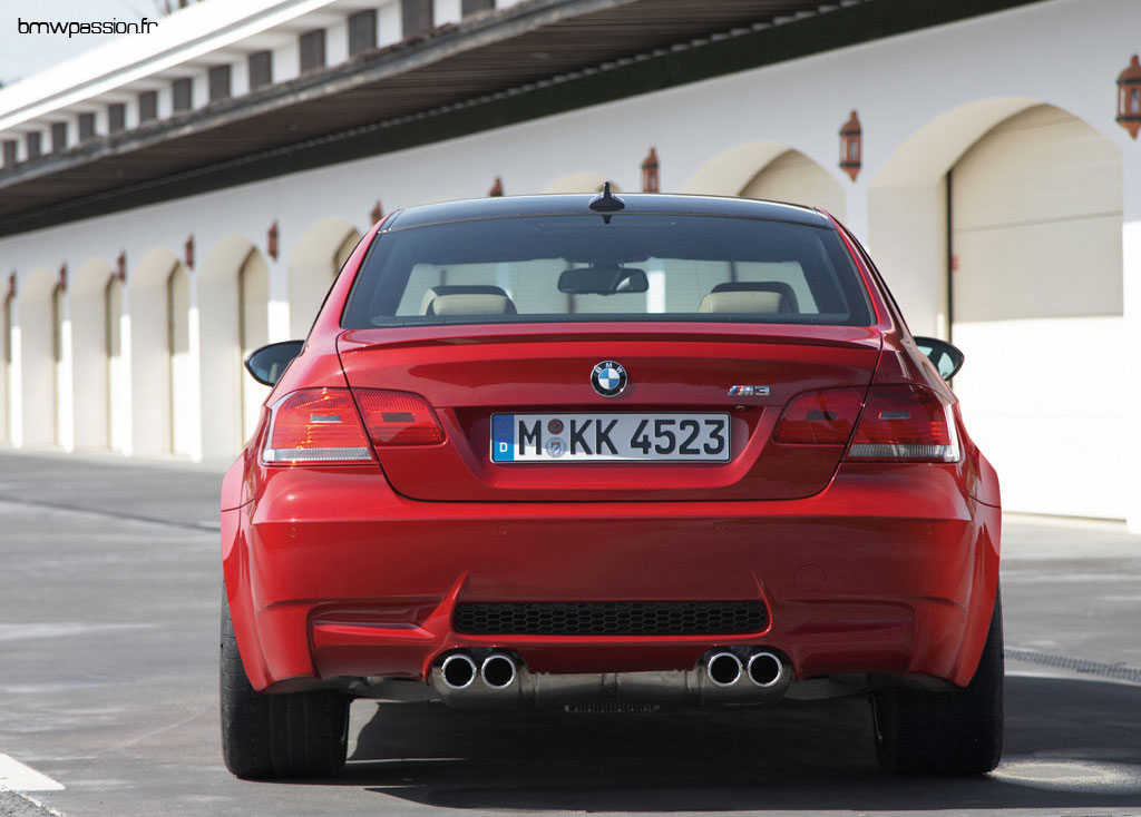 photo BMW-M3 COUPE 2008 9D